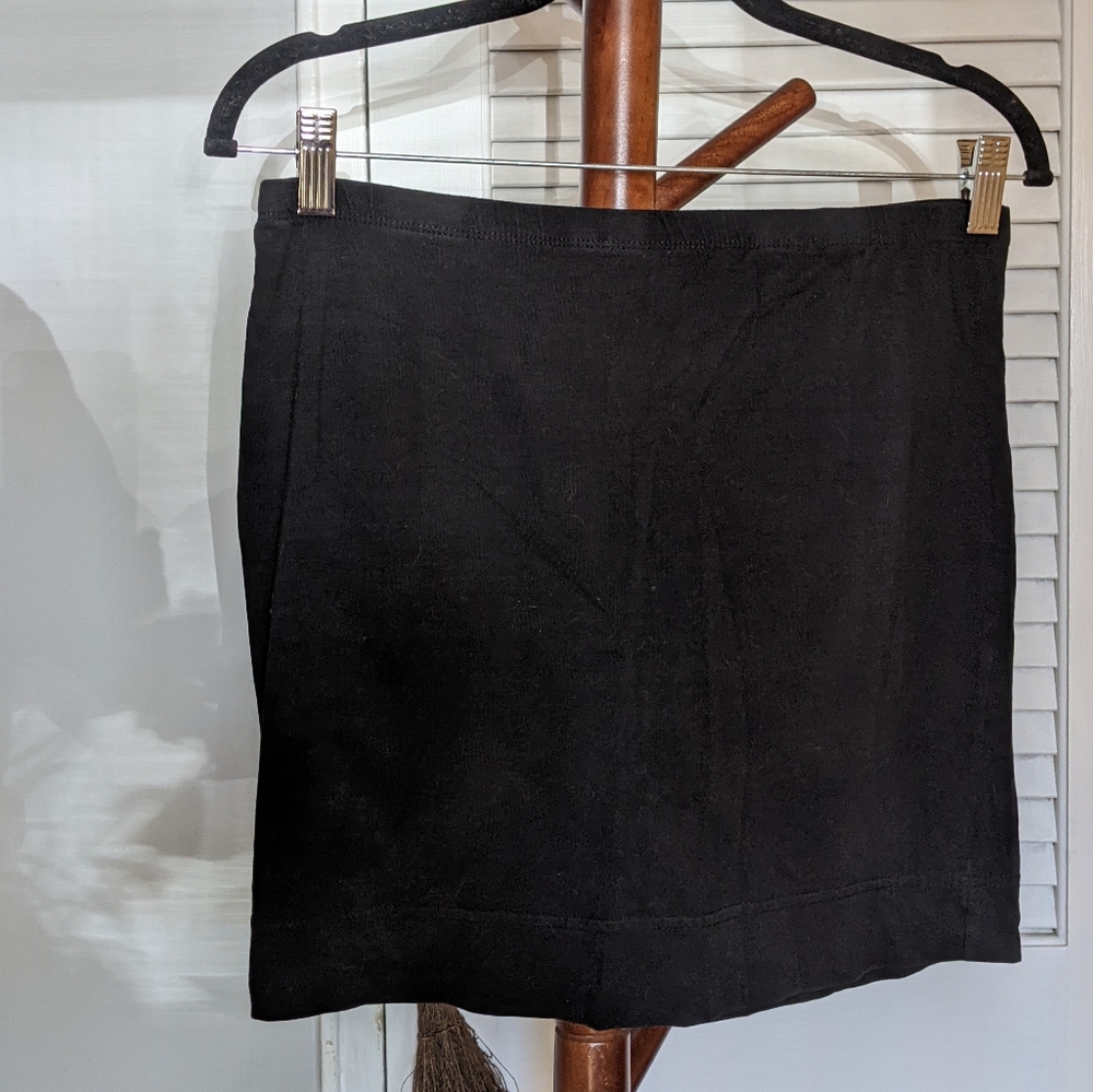 H&M black tube skirt